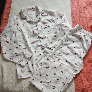 White Berry-Print Pajama Set